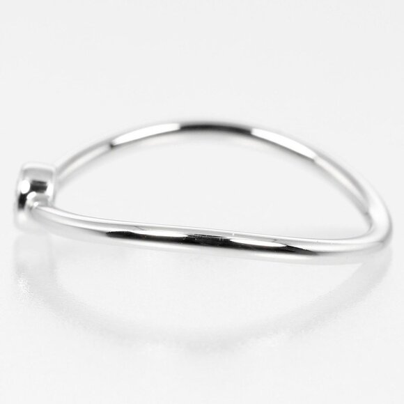 TIFFANY & CO. Platinum Diamond Ring - Picture 6 of 9